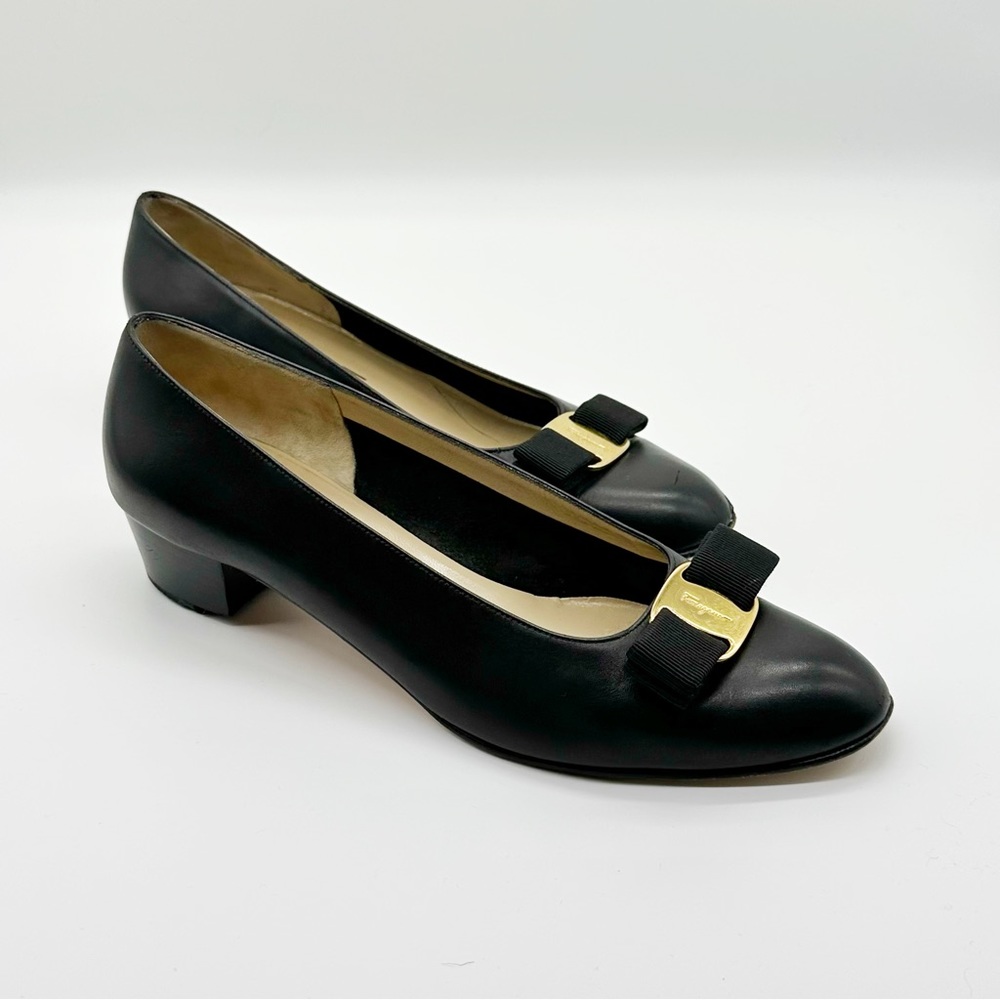 Vintage Vara Black Ferragamo Pumps 9.5